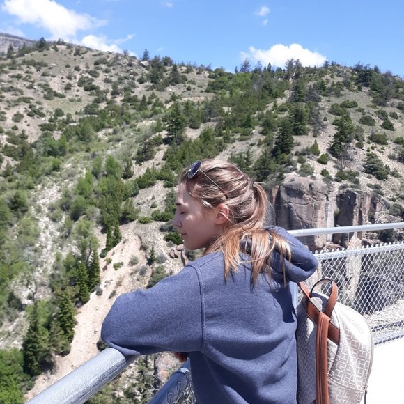 Meet your Posher, Summer - Picture 2 of 3